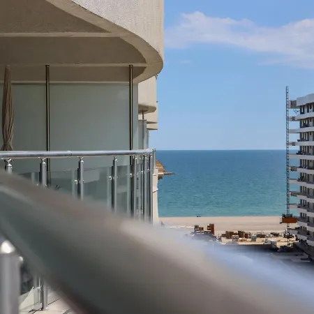 Studio Del Mar Turquoise - Bychoice Mamaia